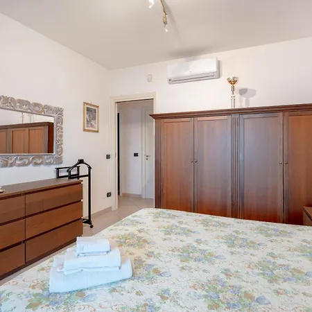 Rosato 60-terrazza Sul Mare